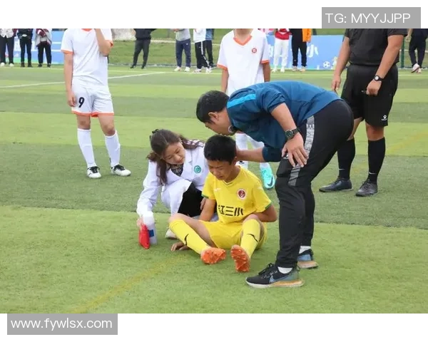 卓程足球引领新潮流助力青少年成长与梦想实现的精彩旅程